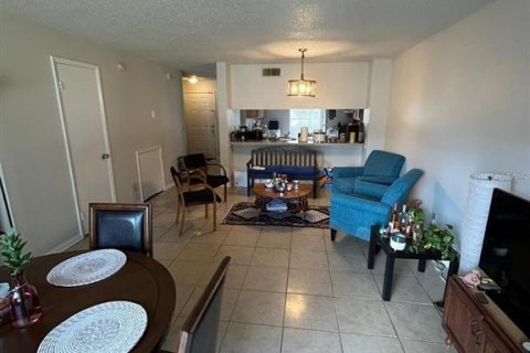 Copropriété à louer à Tampa, Floride: 3 chambres, 110.74 m2 № 2096913 - photo 9