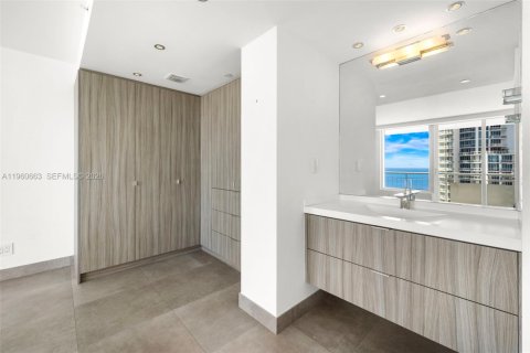 Купить кондоминиум в Майами-Бич, Флорида 2 спальни, 96.8м2, № 2023605 - фото 17