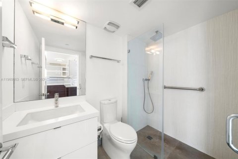 Купить кондоминиум в Майами-Бич, Флорида 2 спальни, 96.8м2, № 2023605 - фото 20