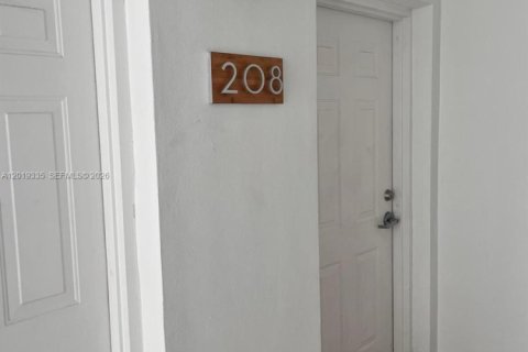 Copropriété à louer à Key Biscayne, Floride: 2 chambres, 108.7 m2 № 2256680 - photo 27