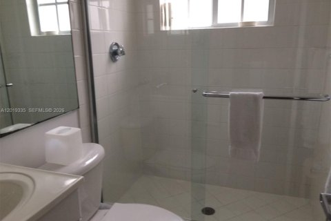 Copropriété à louer à Key Biscayne, Floride: 2 chambres, 108.7 m2 № 2256680 - photo 17