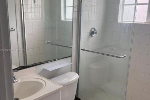 Copropriété à louer à Key Biscayne, Floride: 2 chambres, 108.7 m2 № 2256680 - photo 19