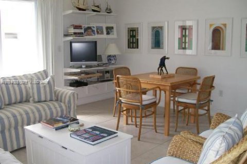 Condo à Key Biscayne, Floride, 2 chambres  № 2256680