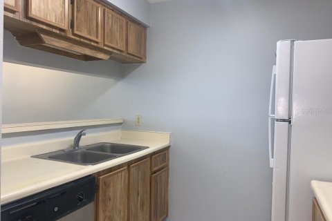 Condo in Tampa, Florida, 2 bedrooms  № 1829585 - photo 9