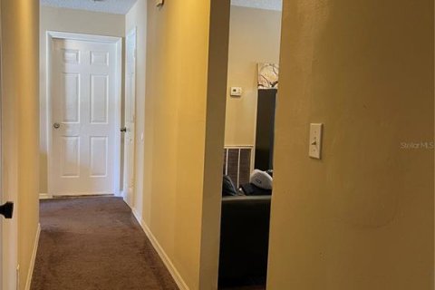 House in Tampa, Florida 3 bedrooms, 117.43 sq.m. № 1591696 - photo 5