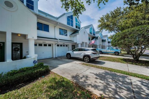 Townhouse in Seminole, Florida 4 bedrooms, 206.99 sq.m. № 1734993 - photo 4