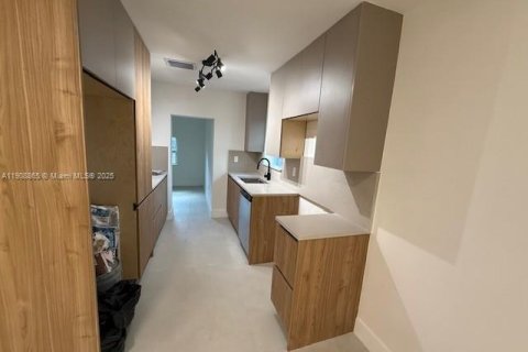 Villa ou maison à vendre à Miami, Floride: 3 chambres, 108.7 m2 № 1964693 - photo 5