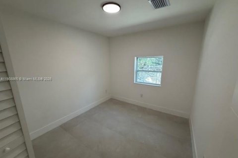 Villa ou maison à vendre à Miami, Floride: 3 chambres, 108.7 m2 № 1964693 - photo 10