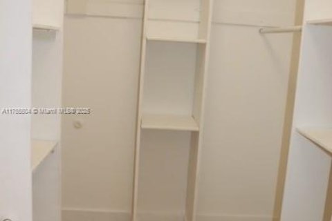 Condominio en venta en Miami, Florida, 2 dormitorios, 181.16 m2 № 1982532 - foto 10