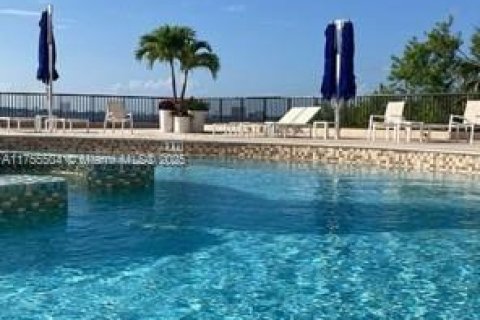 Condominio en venta en Miami, Florida, 2 dormitorios, 181.16 m2 № 1982532 - foto 21