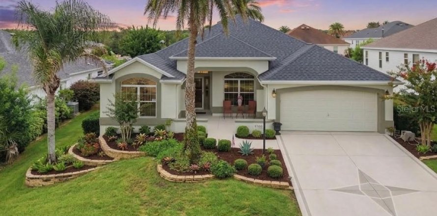 Villa ou maison à The Villages, Floride 3 chambres, 178.19 m2 № 2356101
