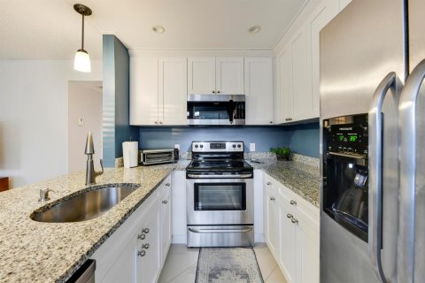 Copropriété à vendre à Palm Springs, Floride: 2 chambres, 80.36 m2 № 2258146 - photo 9