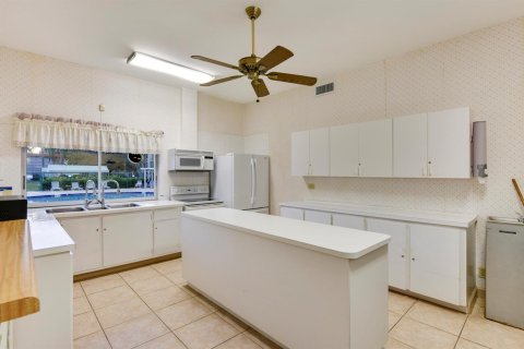 Copropriété à vendre à Palm Springs, Floride: 2 chambres, 80.36 m2 № 2258146 - photo 21