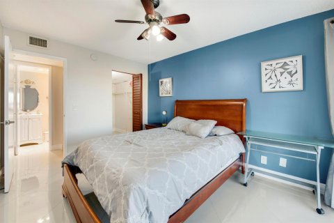 Copropriété à vendre à Palm Springs, Floride: 2 chambres, 80.36 m2 № 2258146 - photo 11