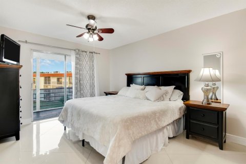 Copropriété à vendre à Palm Springs, Floride: 2 chambres, 80.36 m2 № 2258146 - photo 13