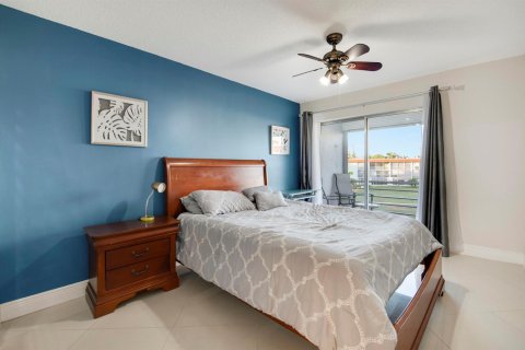 Copropriété à vendre à Palm Springs, Floride: 2 chambres, 80.36 m2 № 2258146 - photo 12
