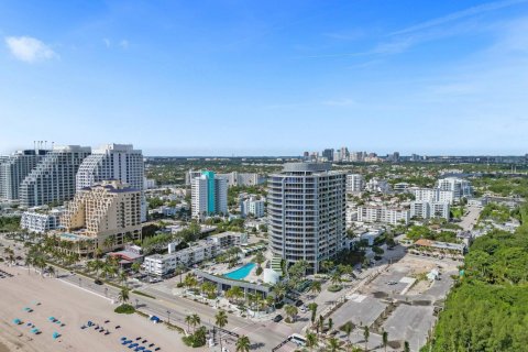 Condominio en venta en Fort Lauderdale, Florida, 3 dormitorios, 224.82 m2 № 747042 - foto 1