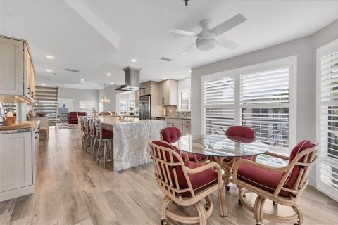 Condo in Placida, Florida, 3 bedrooms № 2097659 - photo 4