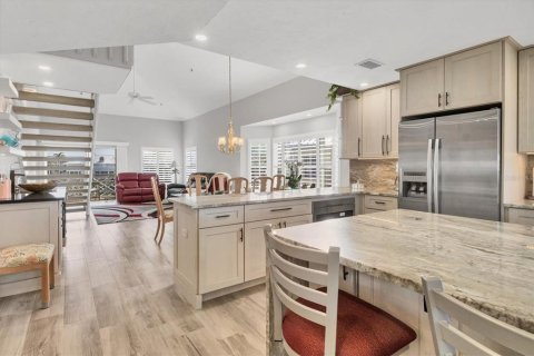 Condo in Placida, Florida, 3 bedrooms № 2097659 - photo 9