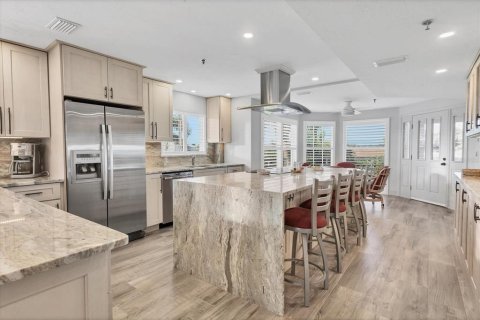 Condo in Placida, Florida, 3 bedrooms № 2097659 - photo 6