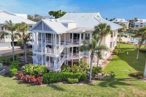 Condo in Placida, Florida, 3 bedrooms № 2097659 - photo 2