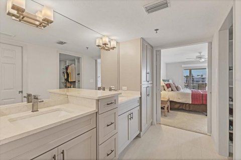 Condo in Placida, Florida, 3 bedrooms № 2097659 - photo 19