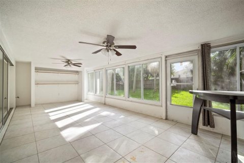 Villa ou maison à vendre à Apollo Beach, Floride: 3 chambres, 117.52 m2 № 1835611 - photo 23