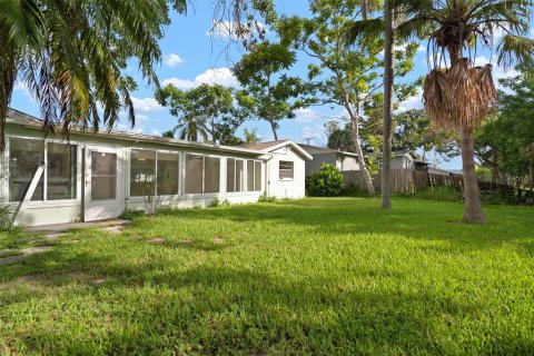Villa ou maison à vendre à Apollo Beach, Floride: 3 chambres, 117.52 m2 № 1835611 - photo 5