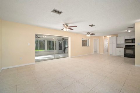 Villa ou maison à vendre à Apollo Beach, Floride: 3 chambres, 117.52 m2 № 1835611 - photo 15