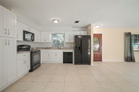 Villa ou maison à vendre à Apollo Beach, Floride: 3 chambres, 117.52 m2 № 1835611 - photo 19