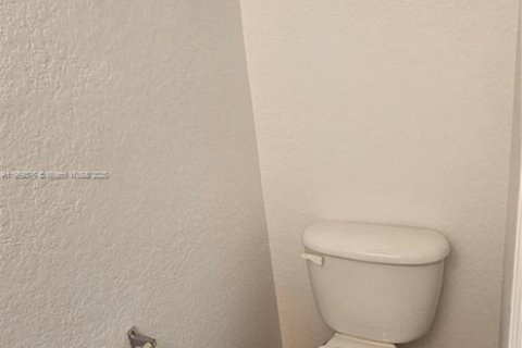 Townhouse in Riviera Beach, Florida 2 bedrooms, 113.99 sq.m. № 1711515 - photo 29