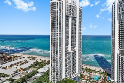 Condominio en venta en Sunny Isles Beach, Florida, 2 dormitorios, 119.75 m2 № 2063780 - foto 30