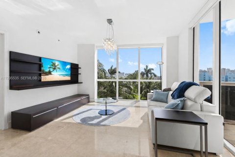 Condominio en venta en Sunny Isles Beach, Florida, 2 dormitorios, 119.75 m2 № 2063780 - foto 2
