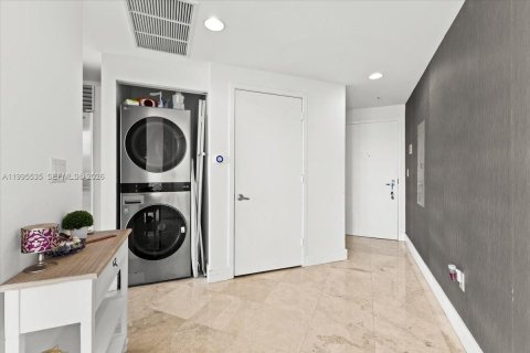 Condominio en venta en Sunny Isles Beach, Florida, 2 dormitorios, 119.75 m2 № 2063780 - foto 20