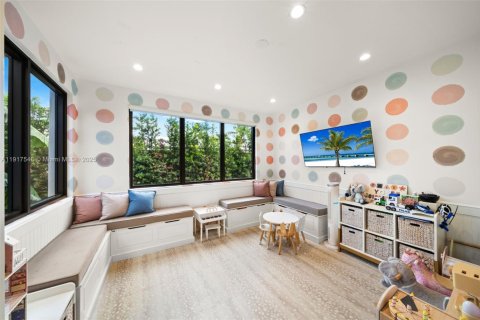 Купить виллу или дом в Майами-Бич, Флорида 5 спален, 399.02м2, № 1973160 - фото 19