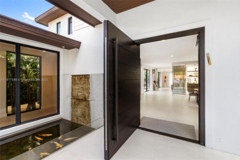 Купить виллу или дом в Майами-Бич, Флорида 5 спален, 399.02м2, № 1973160 - фото 4