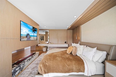 Купить виллу или дом в Майами-Бич, Флорида 5 спален, 399.02м2, № 1973160 - фото 28