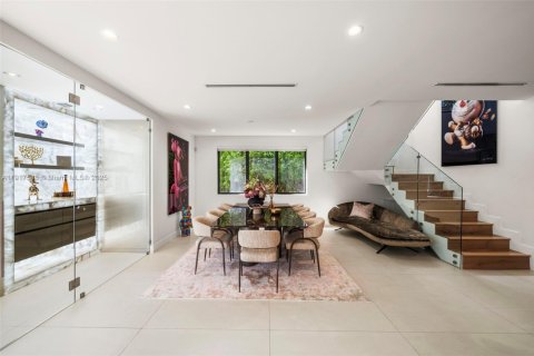 Купить виллу или дом в Майами-Бич, Флорида 5 спален, 399.02м2, № 1973160 - фото 7