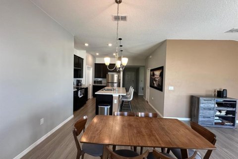 Casa en alquiler en Davenport, Florida, 3 dormitorios, 124.49 m2 № 1608716 - foto 2