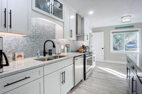 Casa en alquiler en New Smyrna Beach, Florida, 3 dormitorios, 142.6 m2 № 1904469 - foto 12