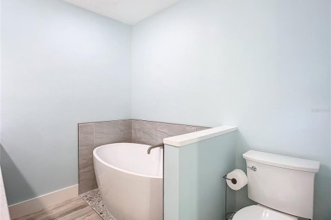 Casa en alquiler en New Smyrna Beach, Florida, 3 dormitorios, 142.6 m2 № 1904469 - foto 17