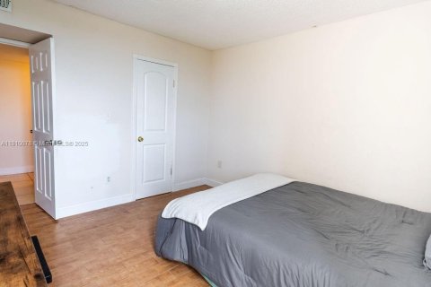 Купить кондоминиум в Майами, Флорида 3 спальни, 141.21м2, № 2015747 - фото 18