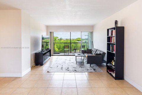 Купить кондоминиум в Майами, Флорида 3 спальни, 141.21м2, № 2015747 - фото 21