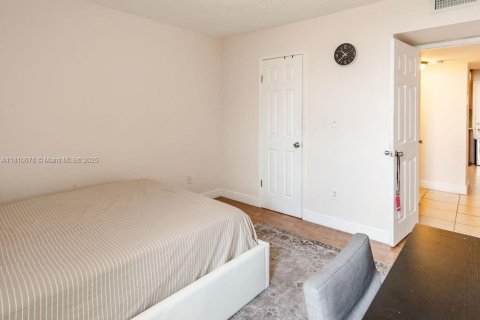 Купить кондоминиум в Майами, Флорида 3 спальни, 141.21м2, № 2015747 - фото 16