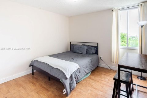 Купить кондоминиум в Майами, Флорида 3 спальни, 141.21м2, № 2015747 - фото 17