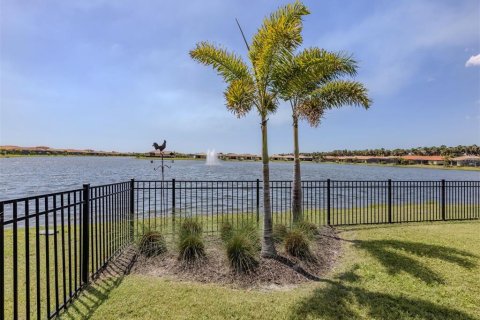 House in Nokomis, Florida 3 bedrooms, 166.85 sq.m. № 1631617 - photo 8