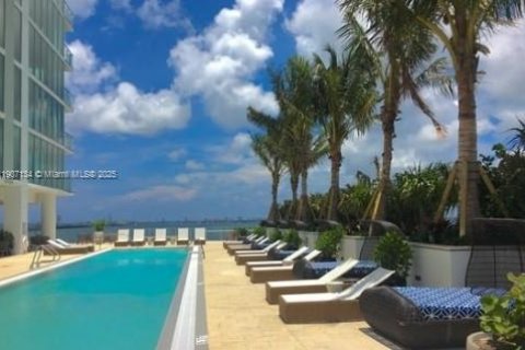 Copropriété à louer à Miami, Floride: 2 chambres, 98.48 m2 № 1963817 - photo 8