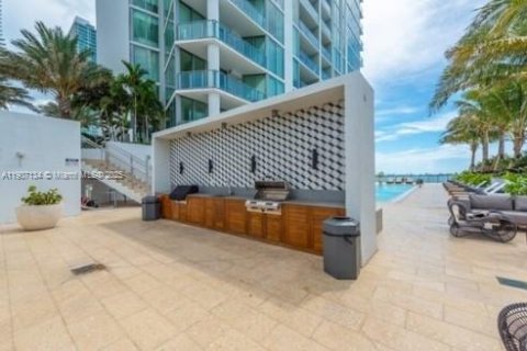 Copropriété à louer à Miami, Floride: 2 chambres, 98.48 m2 № 1963817 - photo 4