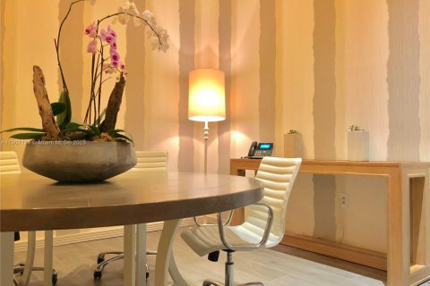 Copropriété à louer à Miami, Floride: 2 chambres, 98.48 m2 № 1963817 - photo 25