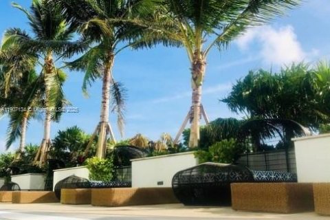 Copropriété à louer à Miami, Floride: 2 chambres, 98.48 m2 № 1963817 - photo 5